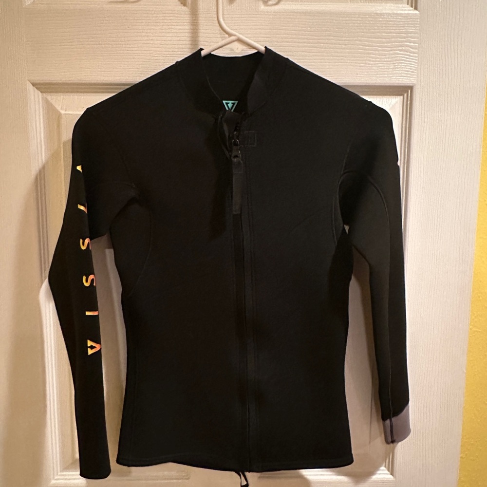 Vissla youth wetsuit top